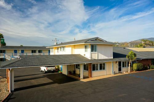 Motel Courtesy Inn