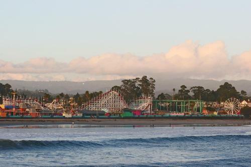 Motel Carousel Beach Inn