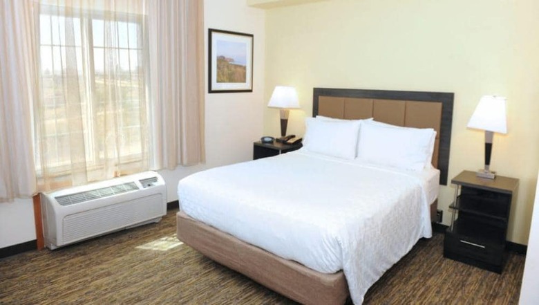 Hotel Candlewood Suites Santa Maria