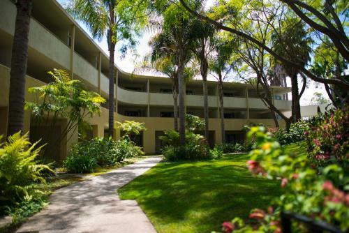Hotel Lemon Tree Inn