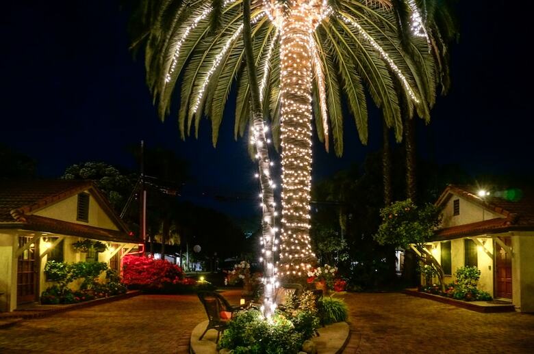 Posada Harbor House Inn
