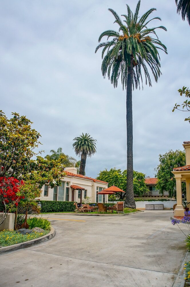 Posada Harbor House Inn