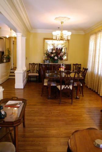 Hotel Nob Hill Inn