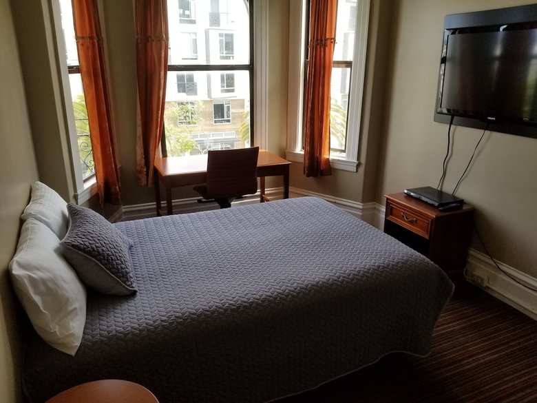 Albergue Perramont Hotel