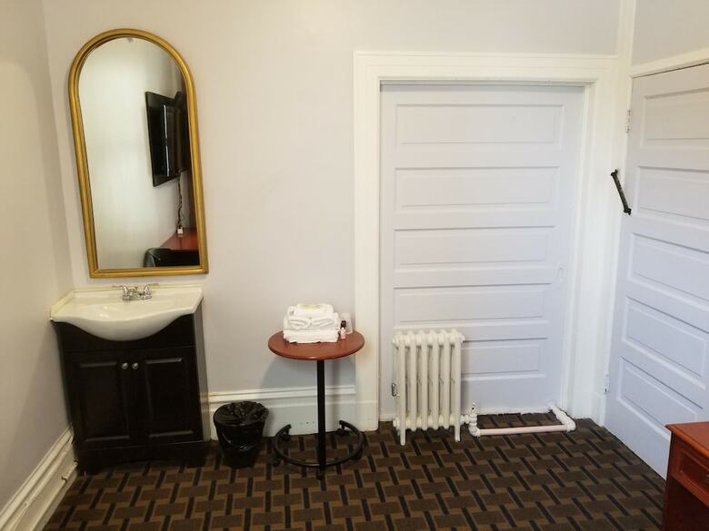 Albergue Perramont Hotel