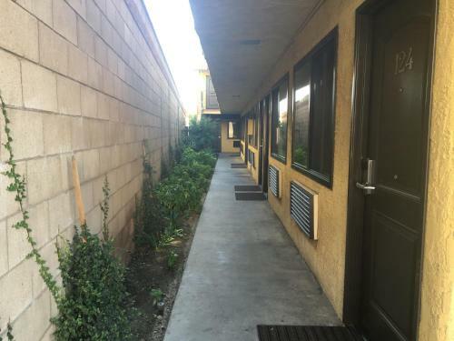 Motel Sierra Inn