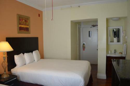 Post Hotel