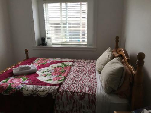 Hostal White House Bed And Breakfast