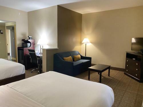 Hotel Comfort Suites Tulare