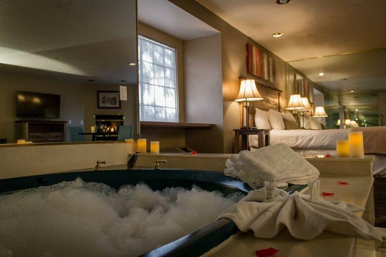 Postmarc Hotel And Spa Suites