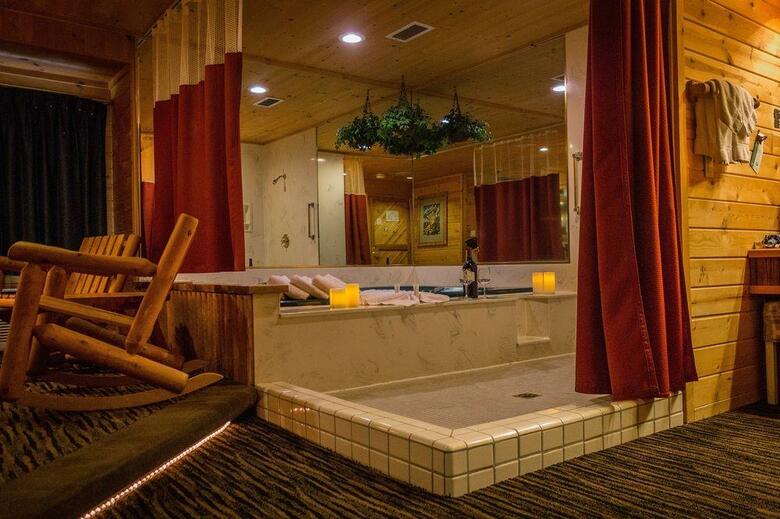 Postmarc Hotel And Spa Suites