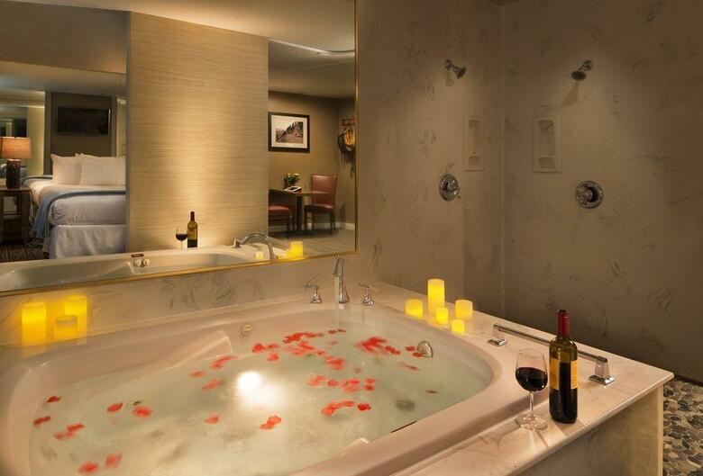 Postmarc Hotel And Spa Suites