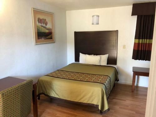 Motel Americas Best Value Inn Visalia