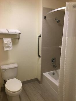 Hotel Comfort Inn & Suites Visalia - Sequoia