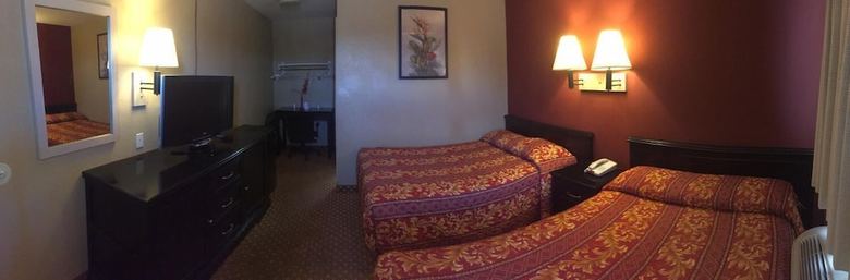 Hotel Hilltop Inn & Suites