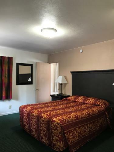 Townhouse Motel