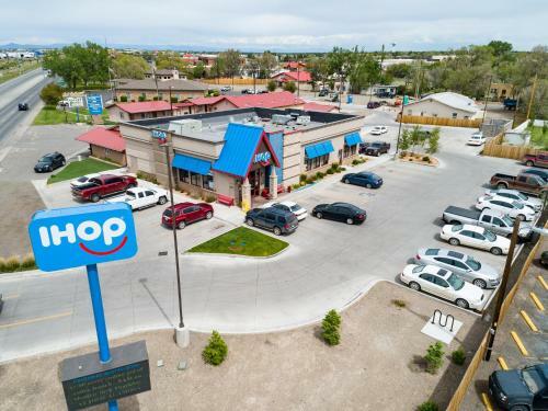 Valley Motel