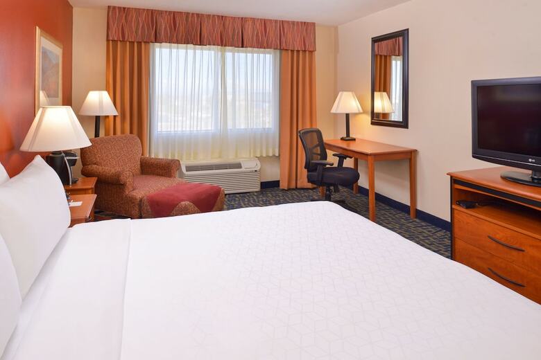 Holiday Inn Express Hotel & Suites Alamosa