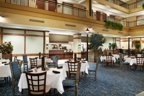 Hotel Embassy Suites Denver - International Airport