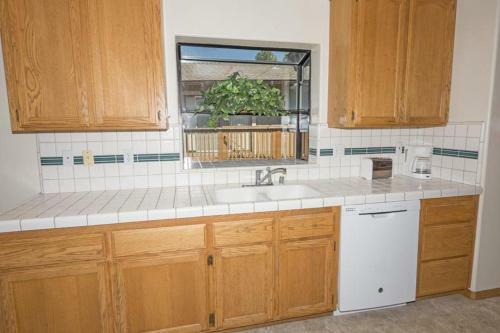 Capri Drive Holiday Home