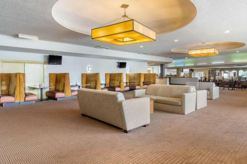 Hotel Super 8 Midtown