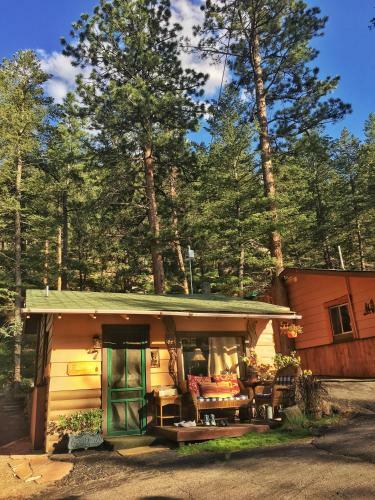 Hotel Pine Haven Resort