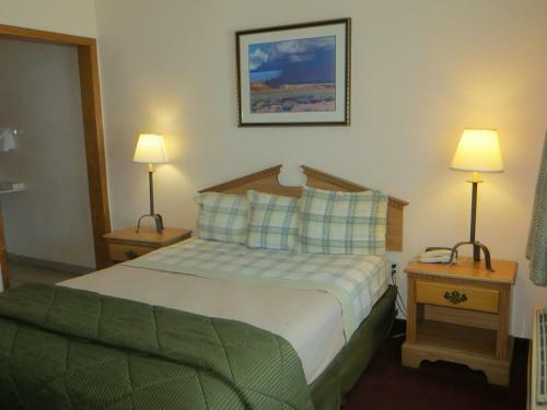 Silver Saddle Motel
