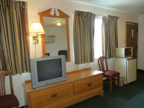 Silver Saddle Motel