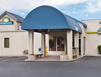 Hotel Days Inn & Suites West/golden