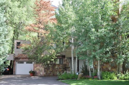 Home On Vail Golf Course
