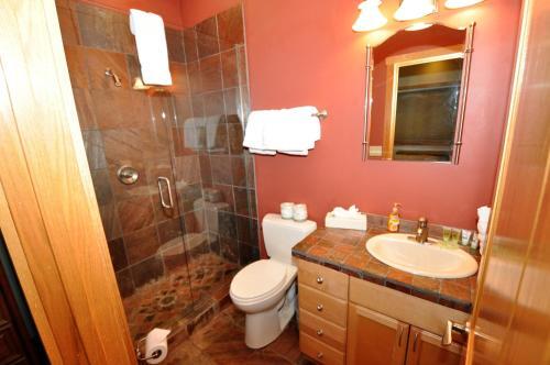 East Streamside Circle Holiday Home