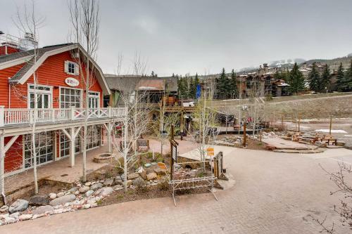 Hotel Capitol Peak Lodge