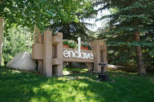 Aparthotel The Enclave