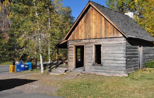 Apartamento Ski Getaway Condo In Pitkin Creek Park