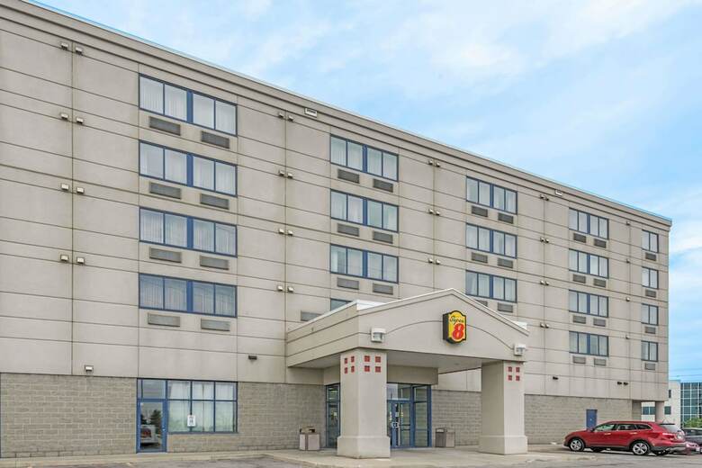 Hotel Super 8 Mississauga
