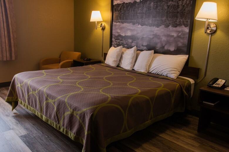 Hotel Super 8 Mississauga