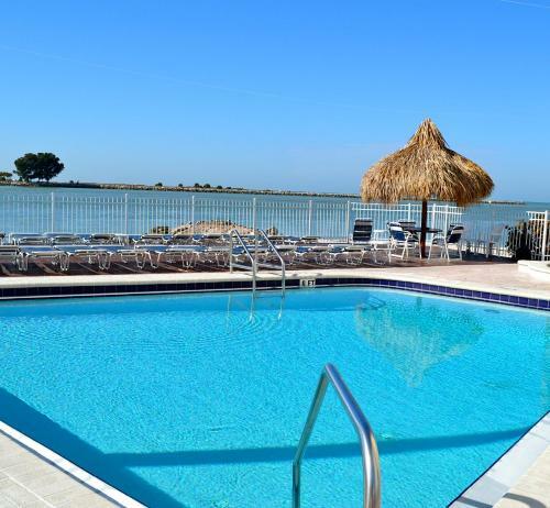 Gulfview Hotel - On The Beach