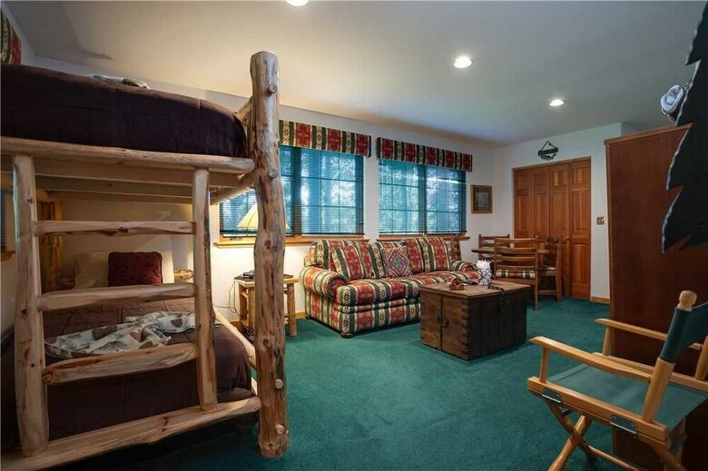 Links And Logs Chalet
