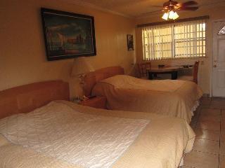 Sands Point Motel