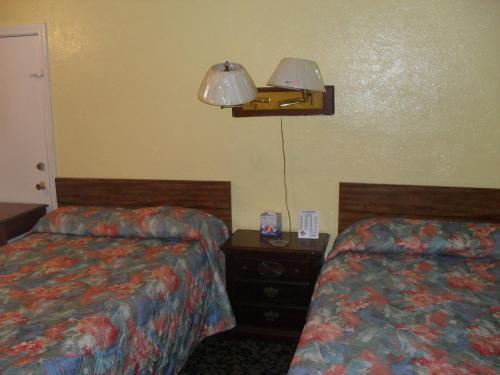 Shore Winds Motel
