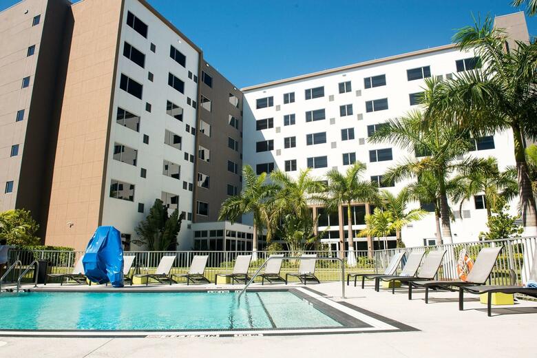 Hotel Element Miami Doral