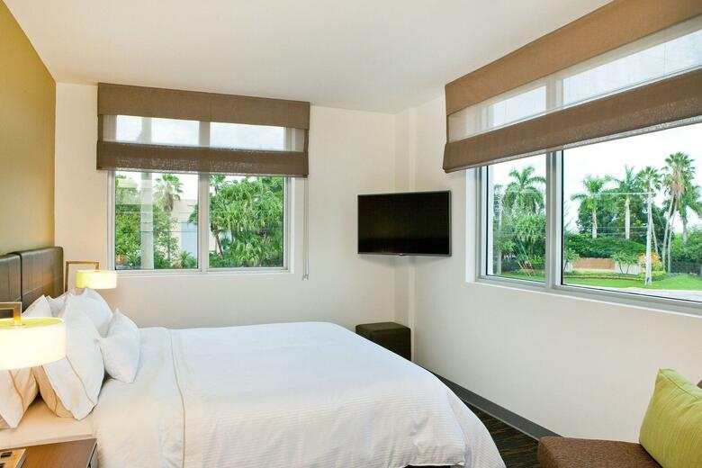 Hotel Element Miami Doral