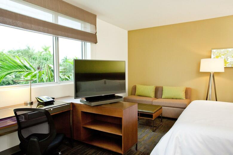 Hotel Element Miami Doral