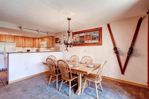 Apartamentos Trails End Condominiums