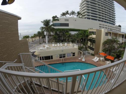 Hotel Silver Seas Beach Resort