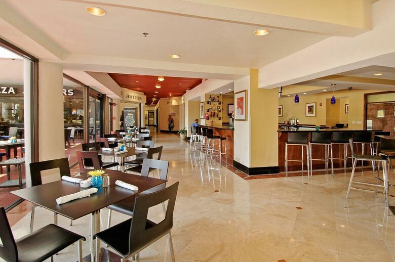 Hotel Bahia Mar - Fort Lauderdale Beach - Doubletree By Hilton