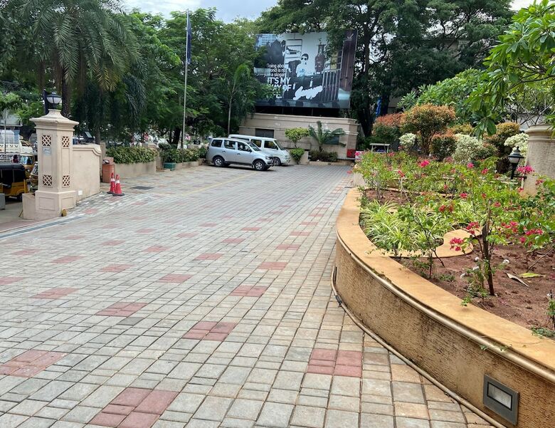 Hotel Grt Grand