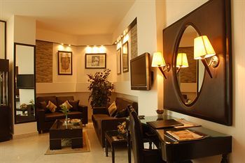 Shanti Palace Hotel