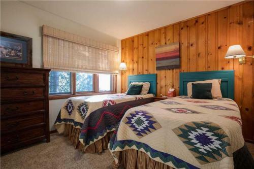 Rebel Hollow Chalet