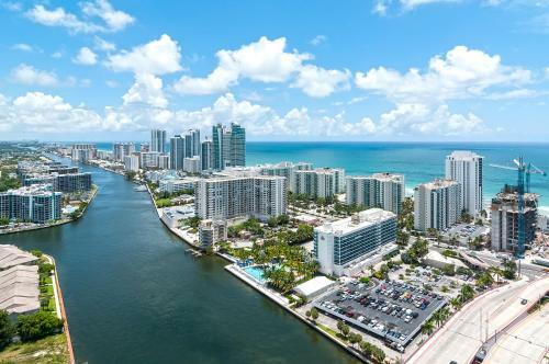 Apartamento Beachwalk Resort By Sunnyside Retreats
